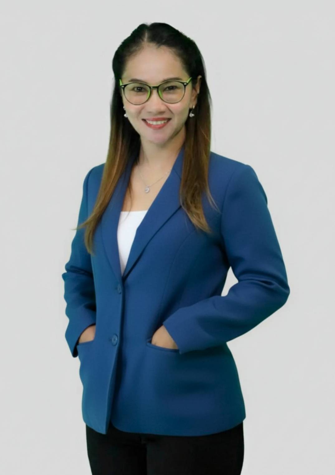 นางสาวปุญญพัฒน์ ศรีนพจันทร์