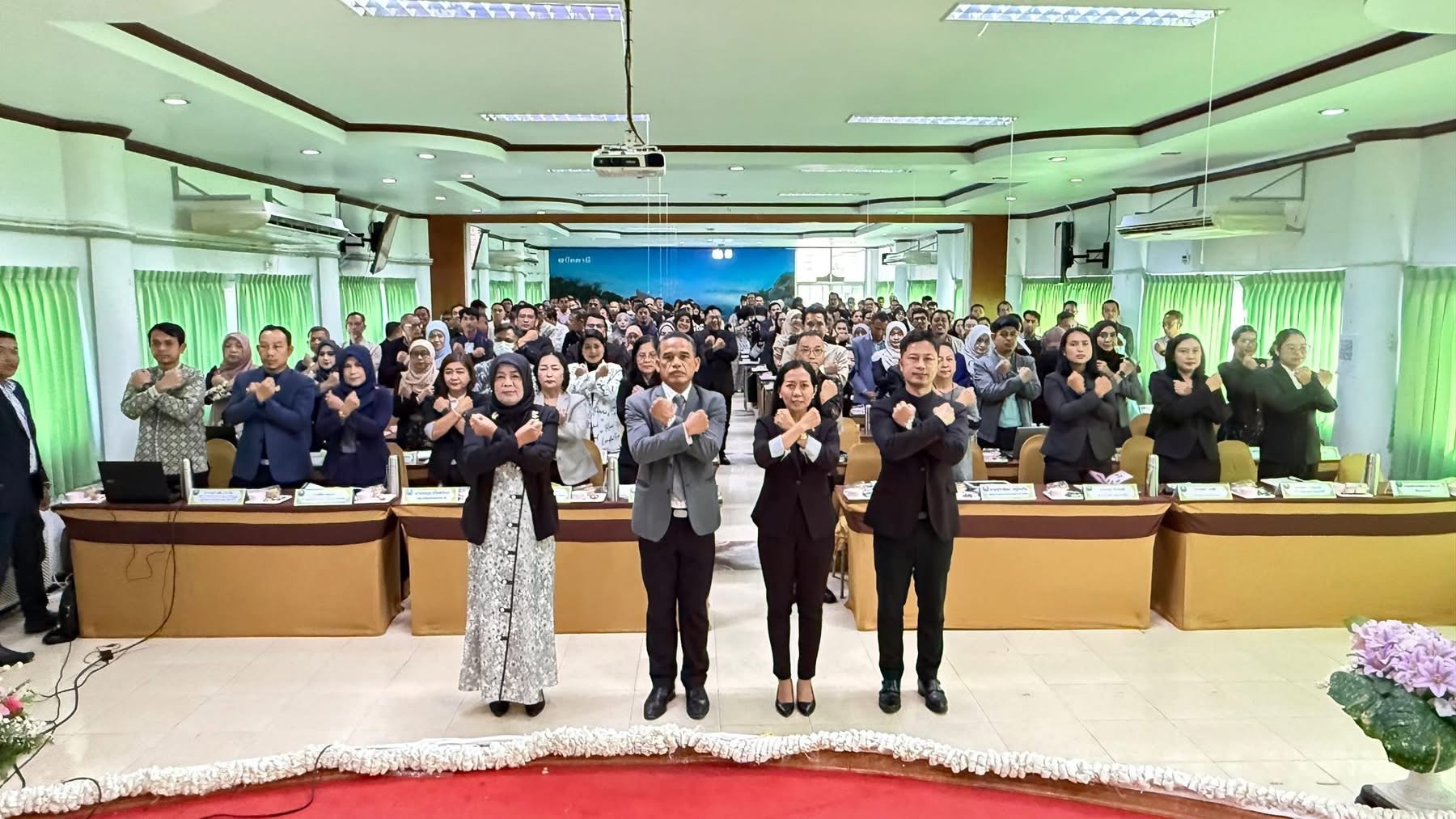สพป.ปัตตานี เขต 1 ประชุมผู้บริหารสถานศึกษา ครั้งที่ 3/2569 ขับเคลื่อนนโยบายสู่การปฏิบัติและความโปร่งใสในสำนักงาน เขตพื้นที่การศึกษา