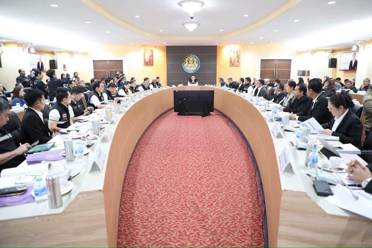 รัฐมนตรีว่าการกระทรวงศึกษาธิการ ประชุมบูรณาการการศึกษา 5 จังหวัดชายแดนใต้ ชู Thailand Zero Dropout - Credit Bank - ลดภาระครู เดินหน้าพัฒนาการศึกษาทุกระบบ