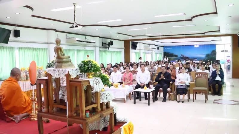 พิธีเจริญพระพุทธมนต์และทำบุญตักบาตร เนื่องในวันคล้ายวันสถาปนา สพฐ. ครบรอบ 23 ปี