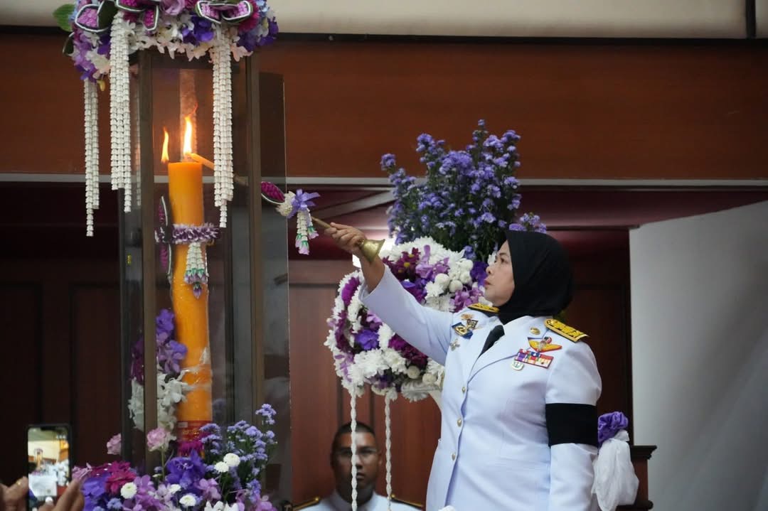 จังหวัดปัตตานี จัดพิธีถวายเครื่องราชสักการะวางพานพุ่ม และพิธีจุดเทียนถวายพระพรชัยมงคล เนื่องในโอกาสพระราชพิธีมหามงคลเฉลิมพระชนมพรรษา 4 รอบ สมเด็จพระนางเจ้าสุทิดา พัชรสุธาพิมลลักษณ พระบรมราชินี 3 มิถุนายน 2569 