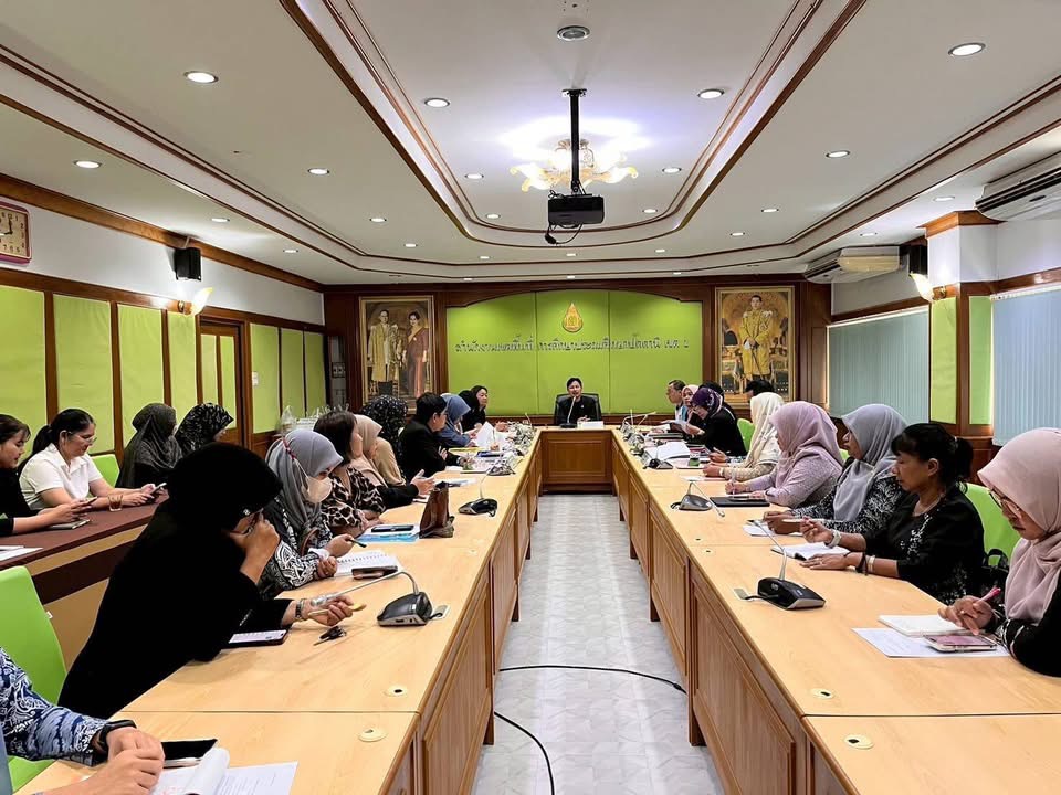 พิจารณาคัดเลือกโรงเรียนที่มีวิธีปฏิบัติที่เป็นเลิศ (Best Practice)