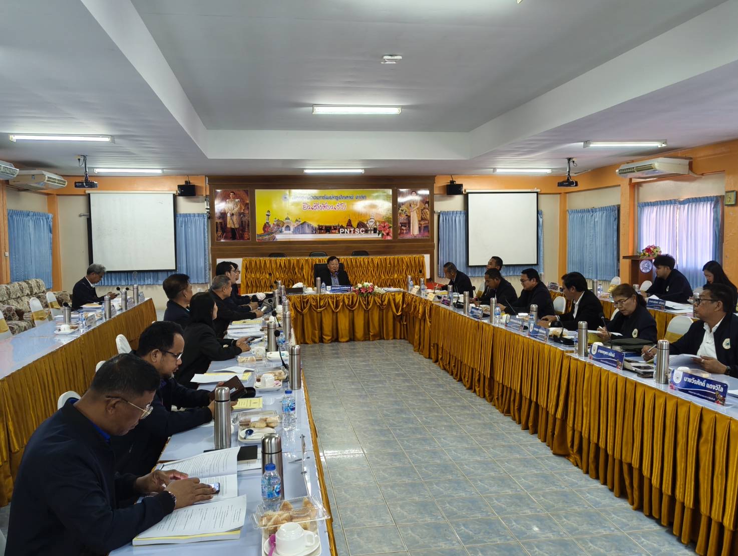 ผอ.สพป.ปัตตานี เขต 1 ร่วมประชุมที่ปรึกษาสหกรณ์ออมทรัพย์ครูปัตตานี ขับเคลื่อนการบริหารงานสหกรณ์อย่างโปร่งใส เพื่อประโยชน์สูงสุดของสมาชิก