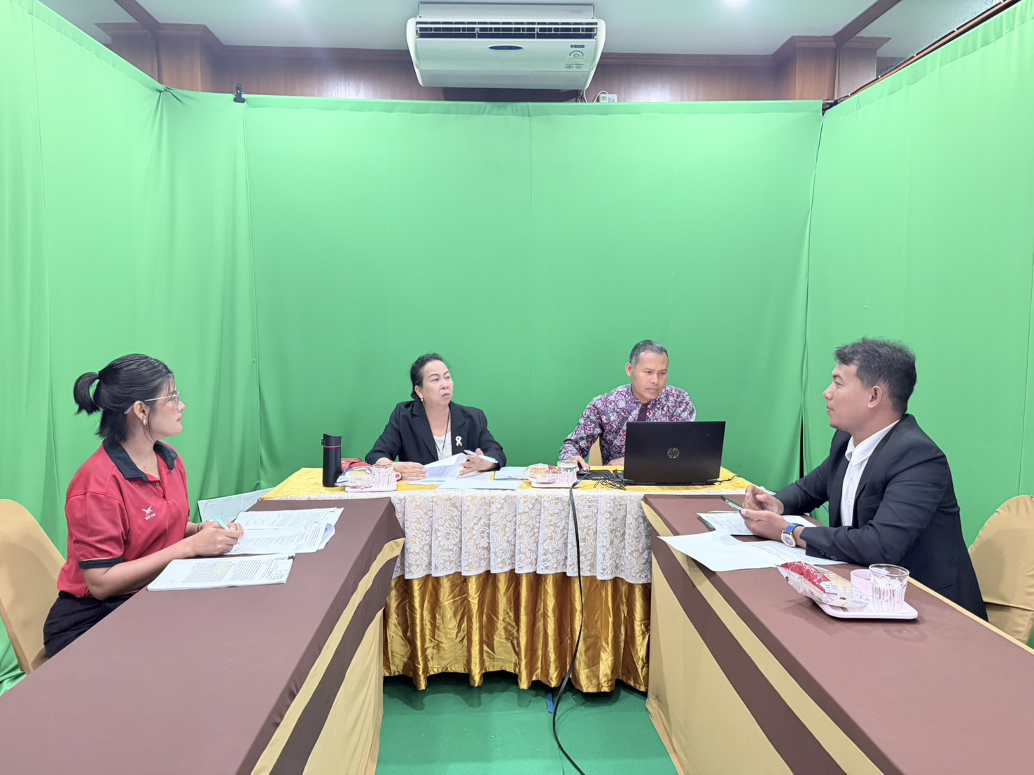 สพป.ปัตตานี เขต 1 ประชุมคณะกรรมการจัดทำร่าง TOR และกำหนดราคากลาง  โครงการพัฒนาทักษะการเขียน Coding ด้วยอากาศยาน "โดรน" เสริมสร้างศักยภาพครูและนักเรียน ในพื้นที่จังหวัดชายแดนภาคใต้