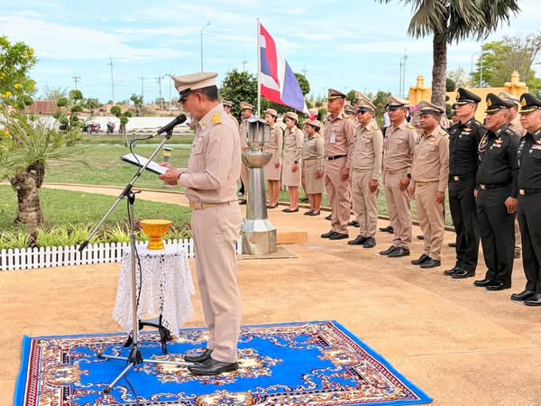 เข้าร่วมพิธีรำลึกวันคล้ายวันสิ้นพระชนม์ พลเรือเอก พระเจ้าบรมวงศ์เธอ กรมหลวงชุมพรเขตอุดมศักดิ์