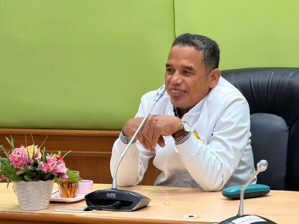 เป็นประธานการประชุมเตรียมความพร้อมสำหรับการลงพื้นที่ตรวจเยี่ยมและสร้างขวัญกำลังใจแก่สถานศึกษา