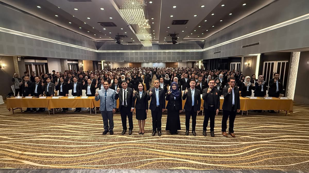 ลงพื้นที่พบปะเพื่อนครู “สัญจร 69” ในพื้นที่อำเภอเมืองปัตตานี และส่งเสริมความโปร่งใสในสำนักงาน เขตพื้นที่การศึกษา